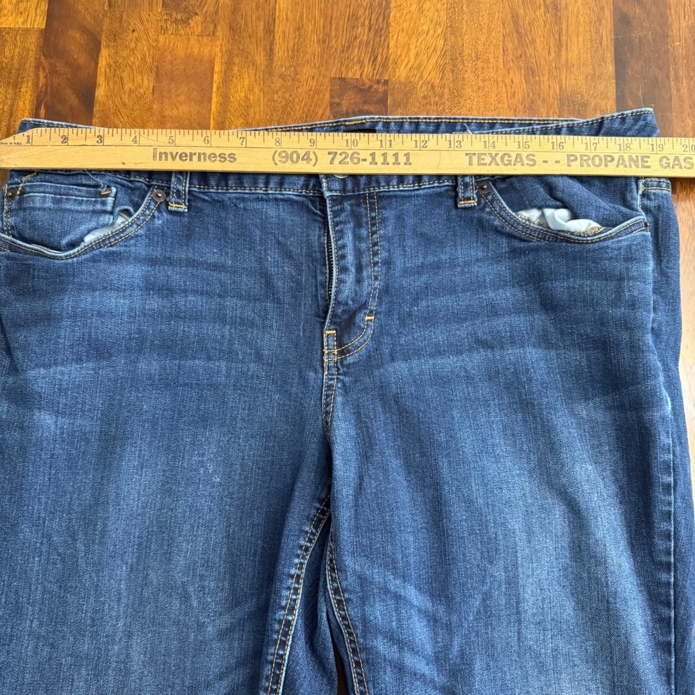 Mossimo Womens Curvy Bootcut Jeans Medium Wash Size 18S - Picture 6 of 11